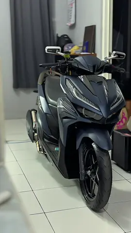 Agustus a nya apa ?aaaw gantengnya  sibiruuu🩵#vario #vario125 #vario125modification #variomodifikasi #vario125lednew 