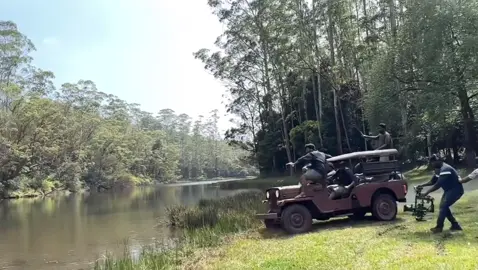 #Crane #cinematography #ceramicsstudio #PhotographyEquipment #cinematographer #videoviral #filmcrew #foryoupage #videography #onset #filmmaking #filmlighting #makingmovies #setlife #filmproduction #behindthescenes #cameraoperator #fyp #aerialvideography #sinners