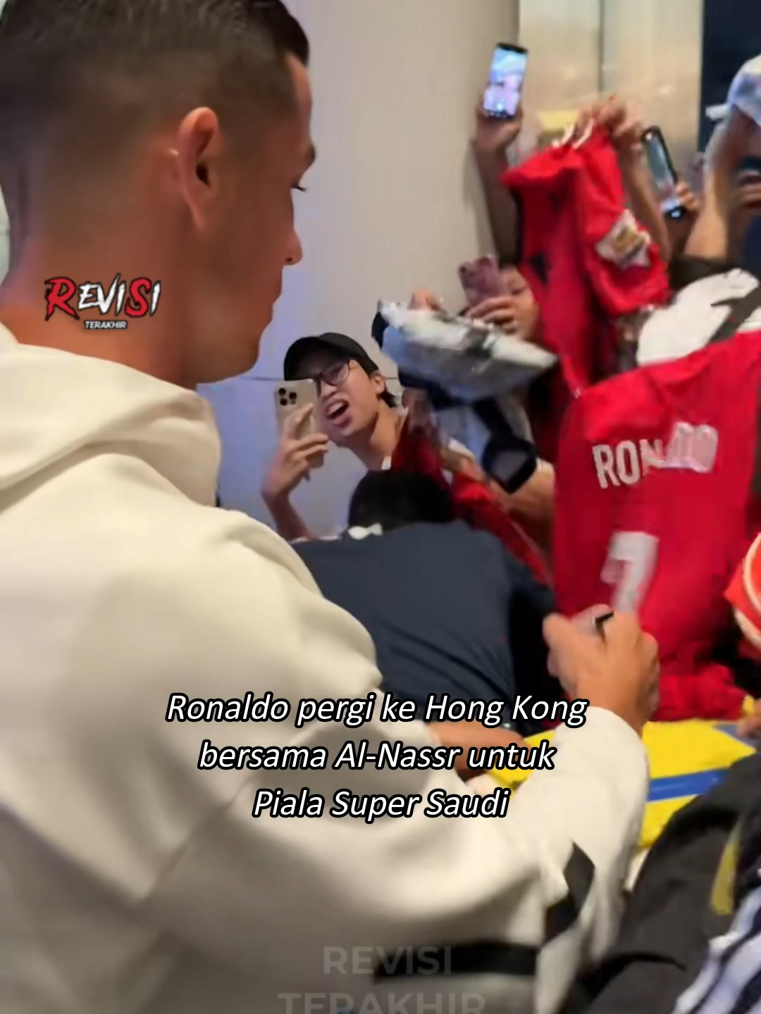 Ronaldo dikejar di mana-mana saat berada di Hongkong 🤯 #footballtiktok #footballl #sepakbola
