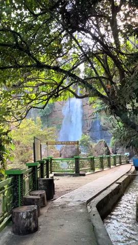 seindah ini curug cimarinjung🥹#curug#curugcimarinjunggeoparkciletuhsukabumi#foryoupage 