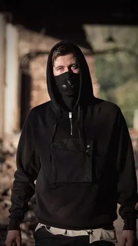 You are not alone! ❤️ #alanwalker #music #alone #lirycs #foryou #walkersjoin #CapCut 