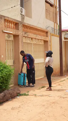 Wanousky veut draguer la vacancière 🏴󠁧󠁢󠁥󠁮󠁧󠁿🔥