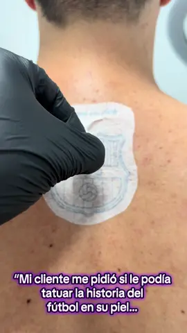 Escudo F.C.B! 🔵🔴 #tattoo #tattoos #tattooartist #tattooideas #futbol⚽️ 