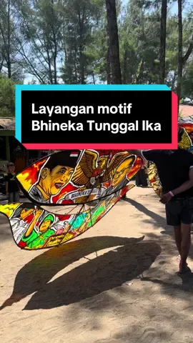 Layangan ini motif nya keren banget , pas dengan suasana kemerdekaan #merdeka #fyp #viral #blitar24jam #surabaya 