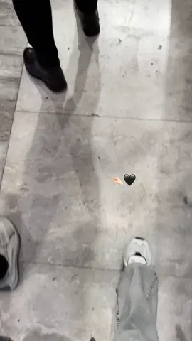 ما اقبل واحد ياخذه لتصيرون همج عدكم تلفوانات و صور #تخمطين_اعتبرج_فانزه_الي💆🏻‍♀️ 