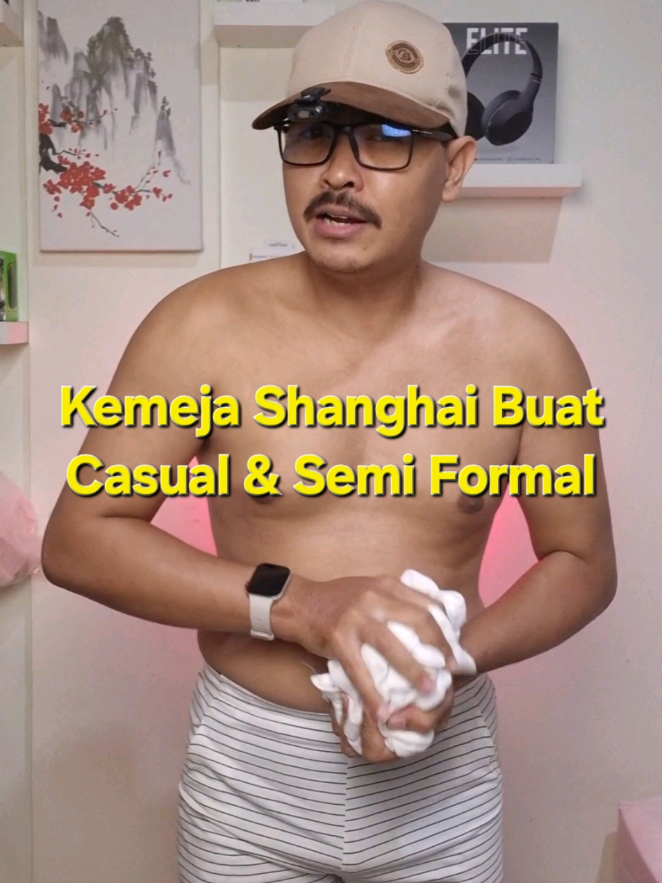 Kemeja dengan kerah shanghai sekarang sudah jadi style sehari hari, bisa dipake acara casual atau semi formal, tapi yang bahannya anti kusut kayak gini belum banyak yang pake.  #kemejapria #kemejashanghai #kemejapriacasual  #kemejapriasemiformal  #ModalKontenDoang 