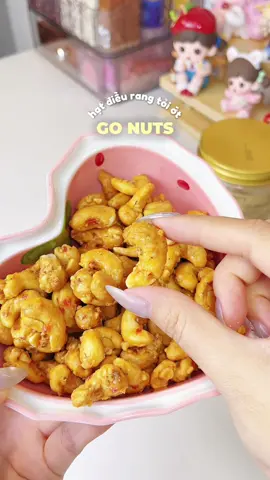 Hạt điều rang tỏi ớt , vị mặn mặn béo béo ngon thiệt nhaa 🤤 #hatdieurangtoiot #hatdieu #anvat #gonuts #thaothichriviu 