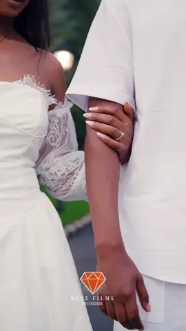 Buze Photo & Video  