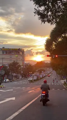 Anh đã cố gắng nhưng lại chẳng thể níu lấy tay em, lúc khó khăn nhất 2 ta đã cố gắng bên nhau, nhưng sau tất cả 2 ta lại lựa chọn rời đi...  #baro48 #langthanggianghia #rapbao🤡 #canhdepgianghia #hoanghon 