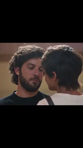 as olhadas na boca, a tensão puts amava #fy #enemiestolovers #lumavi 