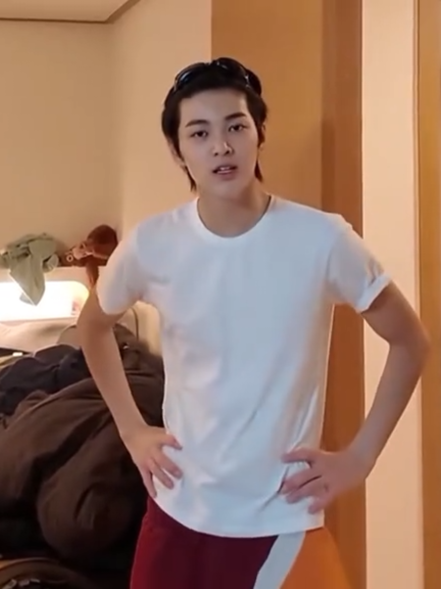 he's so fine 😫 #keonho #cortis 