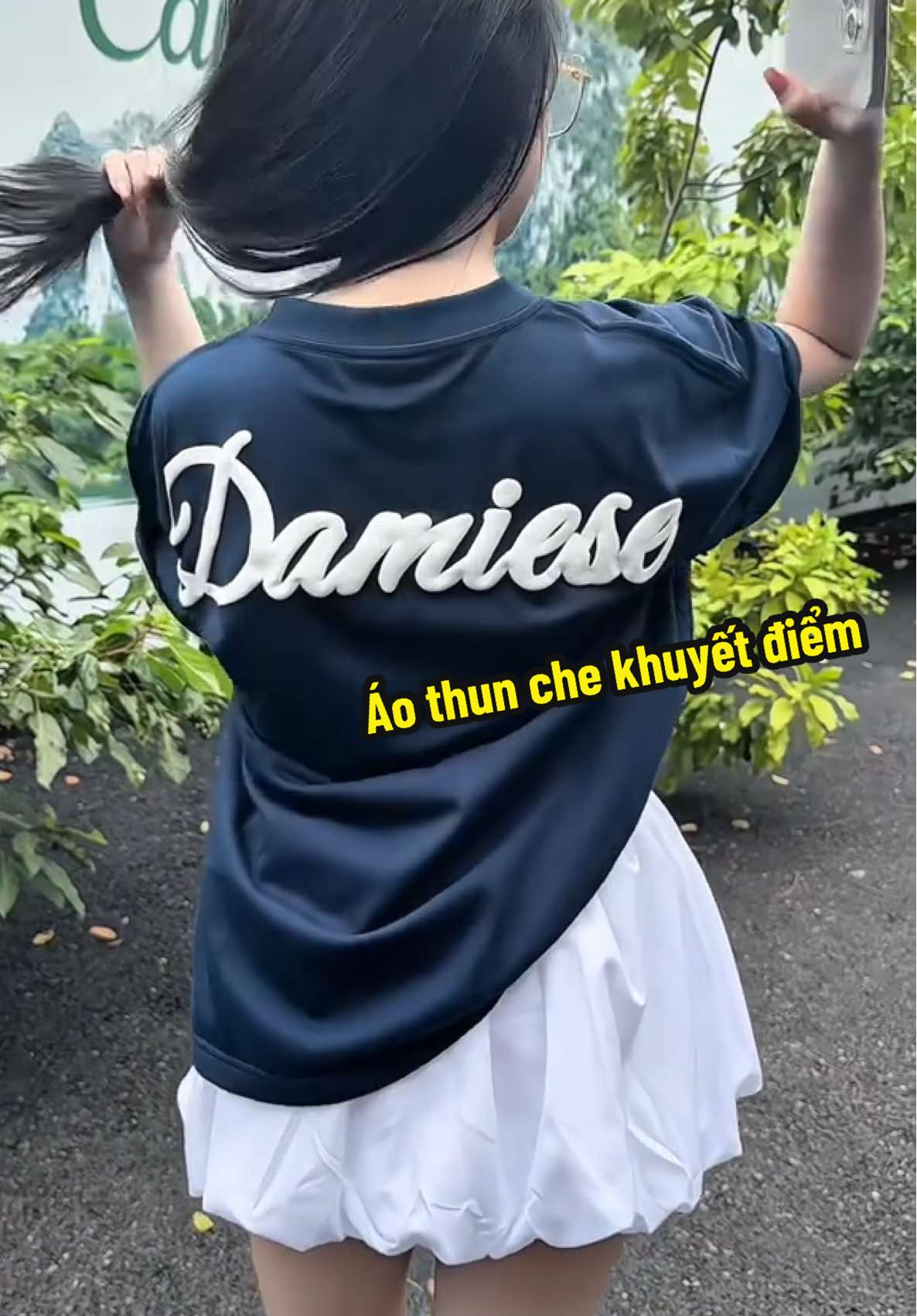 Xinh gì xinh dữ dạ ?  #aothununisex  #myoutfit  #mystyle  #emilyhuong 
