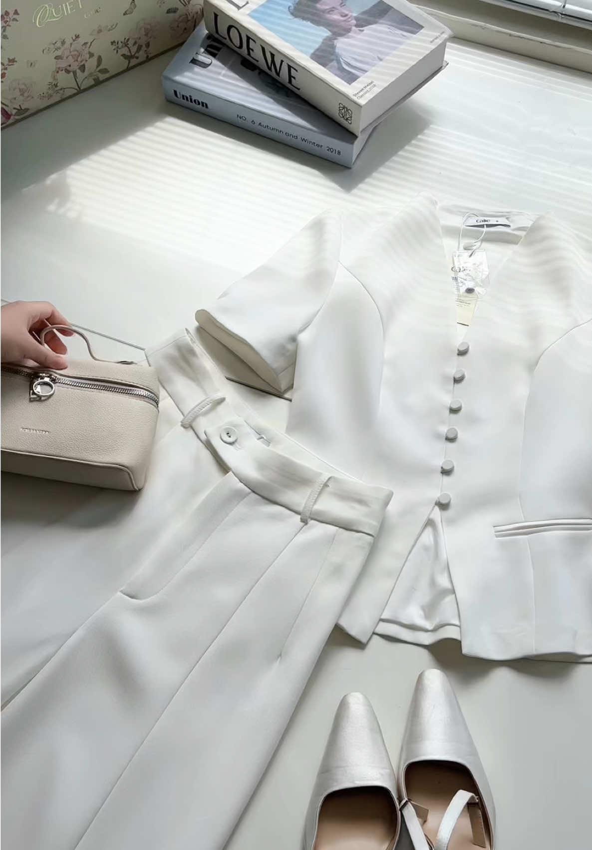 Set áo peplum mix với quần vải trắng thanh lịch mà nhẹ nhàng vừa vặn cho ngày Tết độc lập 2.9 #Calie #unboxing #congso 