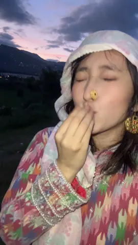 Ko ho hijo rati malai chumban garne?? 😤 #nepalisong #nepalitiktok🇳🇵 #rukum #viral #nepalitrendingsong  