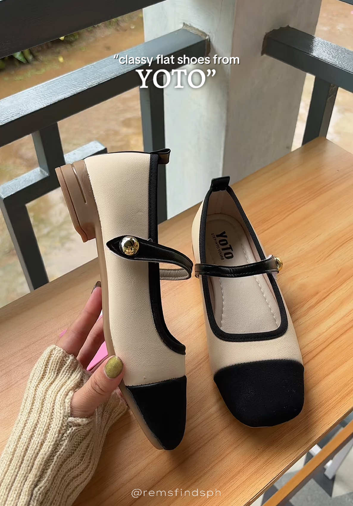 Classy sandals #sandalsforwomen #womensandals #flatsandals #shoesforwomen #womenshoes #flatshoes 