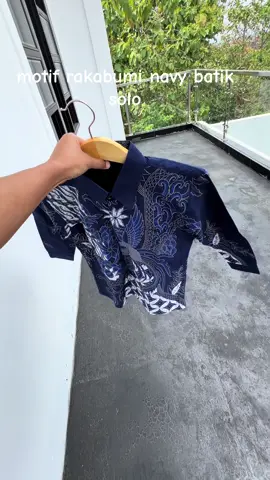 motif rakabumi navy slimfit