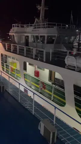 Jarak Pelabuhan Ketapang - Gilimanuk Nggak Beda Jauh Dengan Surabaya - Madura. Tapi Kenapa Bisa Sampek 1 Jam Untuk Nyebrang Jawa - Bali. Ada Apa Dengan Selat Bali...??? #ketapang #gilimanuk #banyuwangi #bali #pelabuhan #berandatiktok #fyp #fypシ゚ 