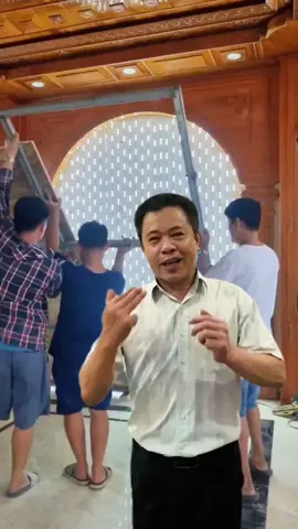 THỬ THÁCH LUỒN TRANH ĐÁ VÀO SAU VÁCH GỖ CÓ SẴN #thietkenoithat #noithatdep #noithatgo #chiasekinhnghiem 