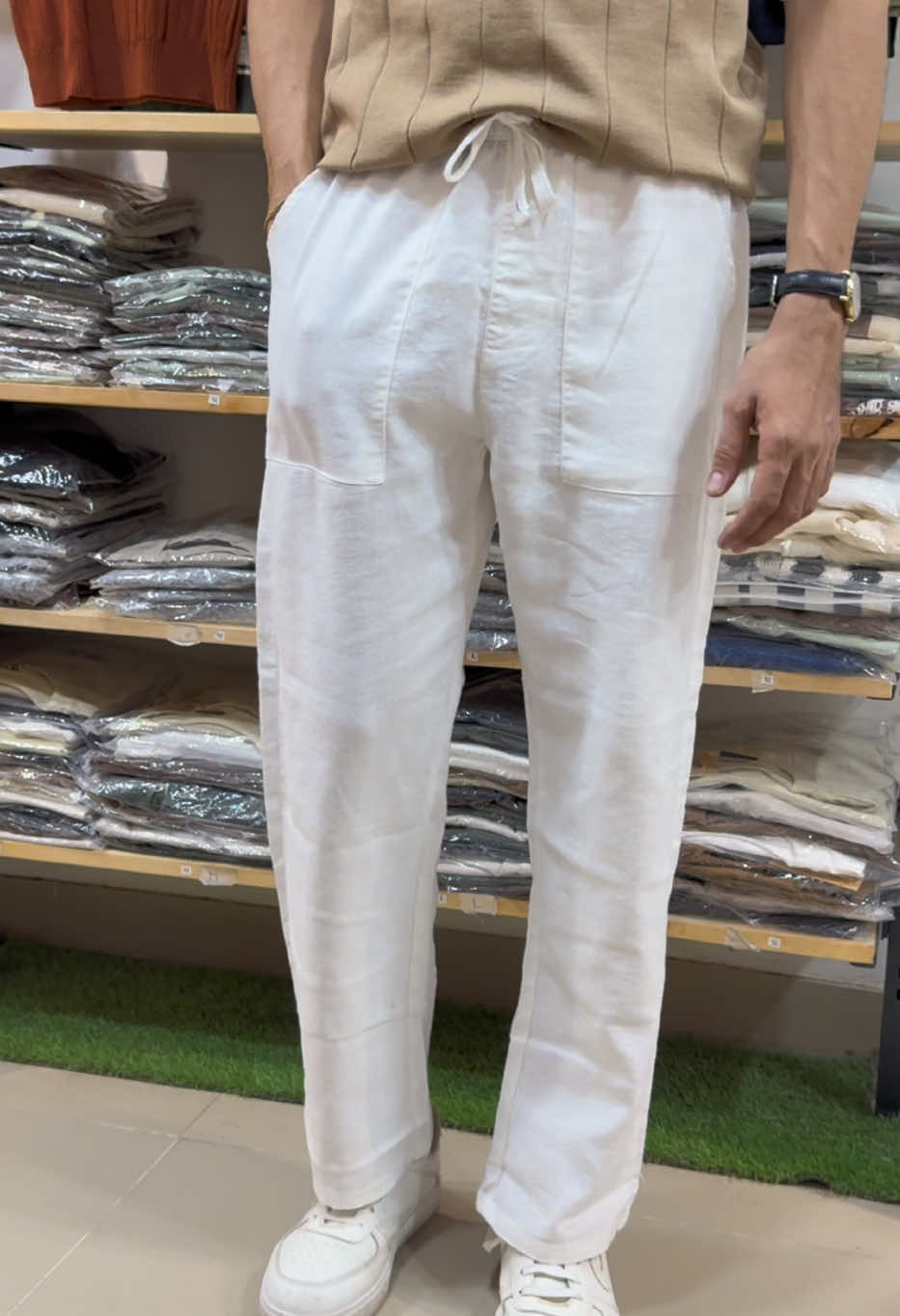 Classic style linen trousers. #fashion #oldmoneyaesthetic #trending #clothingbrand  #clothinginspo 