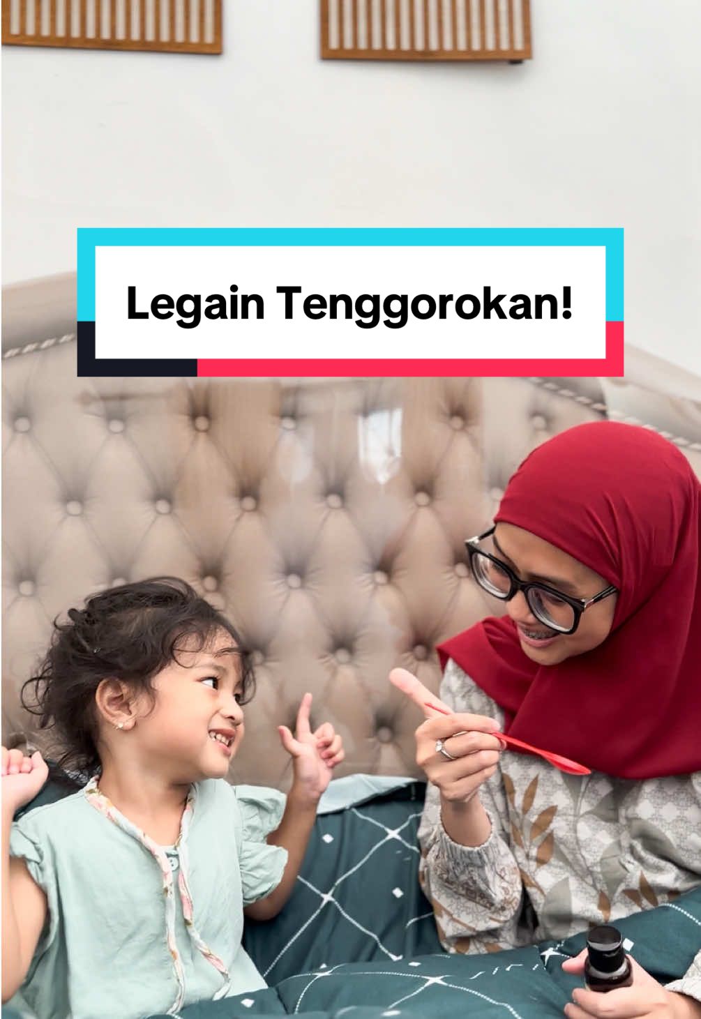 ‼️Legain Tenggorokan Anak Pake Madu‼️ Haa emang bisa? Bisa banget pake @biosferakids.official Promandel! Jadi ga dikit-dikit antibiotik, yg aman aja kaya obat herbal gini.  Rasanya juga approve sama Maryam loh. Gass stock krn lagi musim sakit nih! #madu #maduanak #biosfera #biosferakids #amandel 