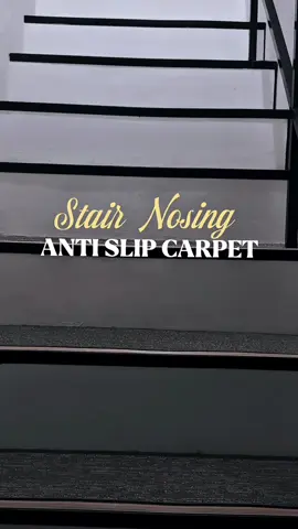 Upgrade your stairs with this non slip carpet and stairs noising 🖤🖤🖤🖤 #stairs #stairscarpet #stairnosing #viral #homeimprovement 