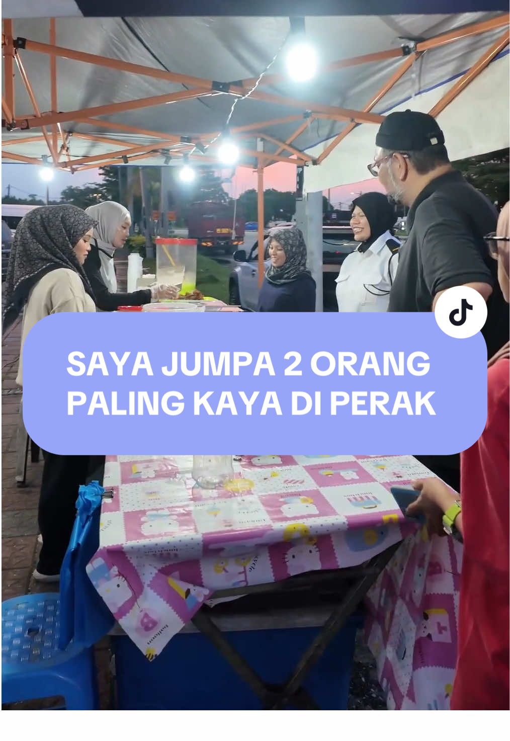 Terharu saya dengan kebaikan Puan ni. Walaupun dia sendiri struggle tapi masih nak bantu orang lain 🥹❤️  #cikgushaariofficial #kongsirezeki #fyp #cikgushaarikongsirezeki #simkadxox 