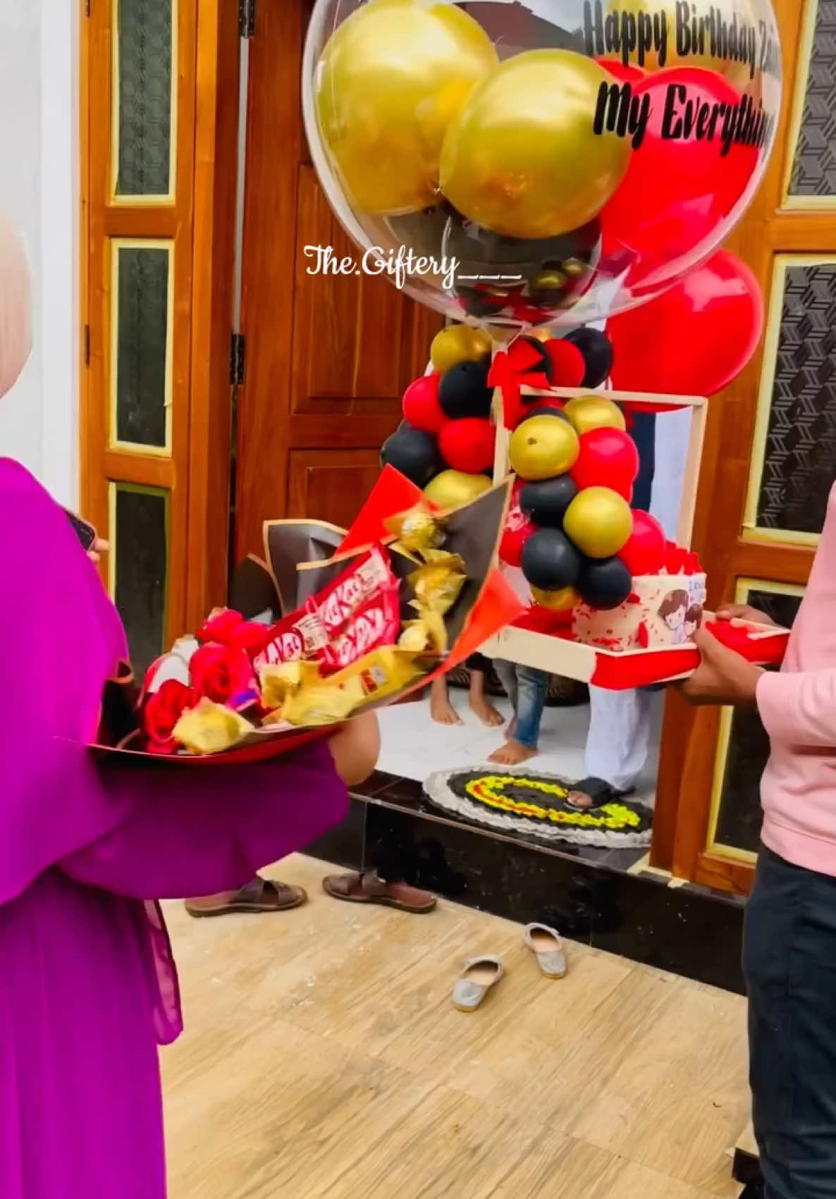 Surprise at Gampola❤️✨🇱🇰 #onemillionaudition #srilankano1 #viralvideo #goviral #ceylon_tik_tok #giftboxes #surprise #colombogifting #midnightsurprise #fy #trending #popular #birthdaydecoration #roomdecoration #couplegoals #foryou #foryoupage #thegiftery #fypシ#srilankagiftingpage#2025gifts#2025surprises#trending#muslimtiktok#srilanka#colombo#roomdecor#thegiftery#giftery