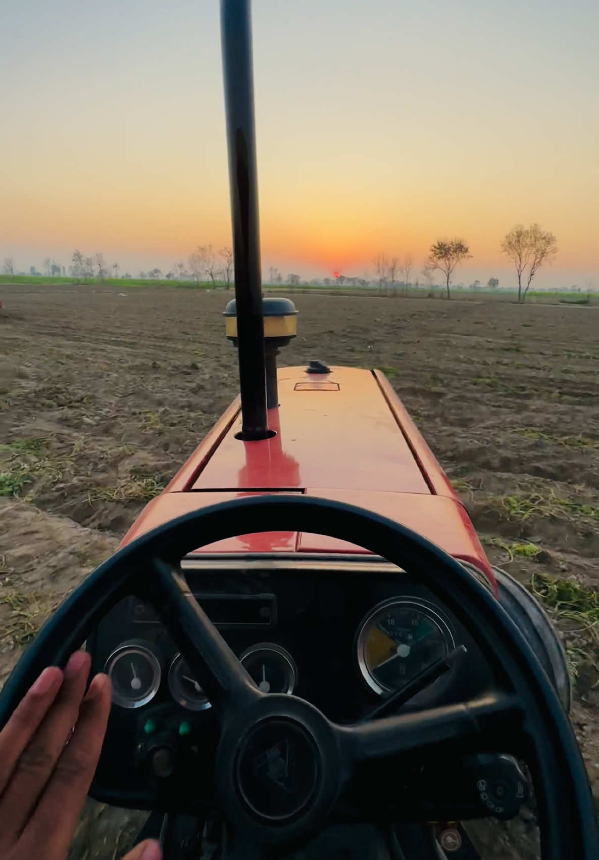 #sardarfarming #foryou #imrankhan #pti #punjab #tiktok #tractor #kisaan #india #farmerlife #sidhumoosewala #pakistan #agriculture #Uk #punjabisong #viraltiktok #viral 