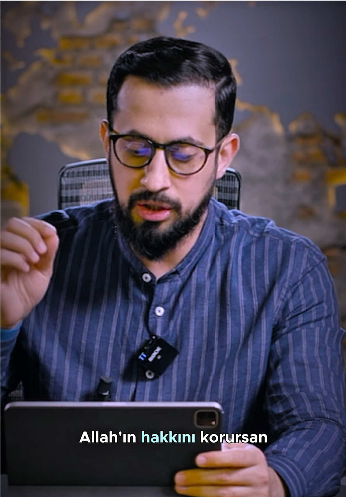 Kim Allah’a tevekkül ederse, O kendisine yeter. Şüphesiz Allah, emrini yerine getirendir. Talâk Sûresi 3. Ayet #Allah #kuran #islam #tevekkül 