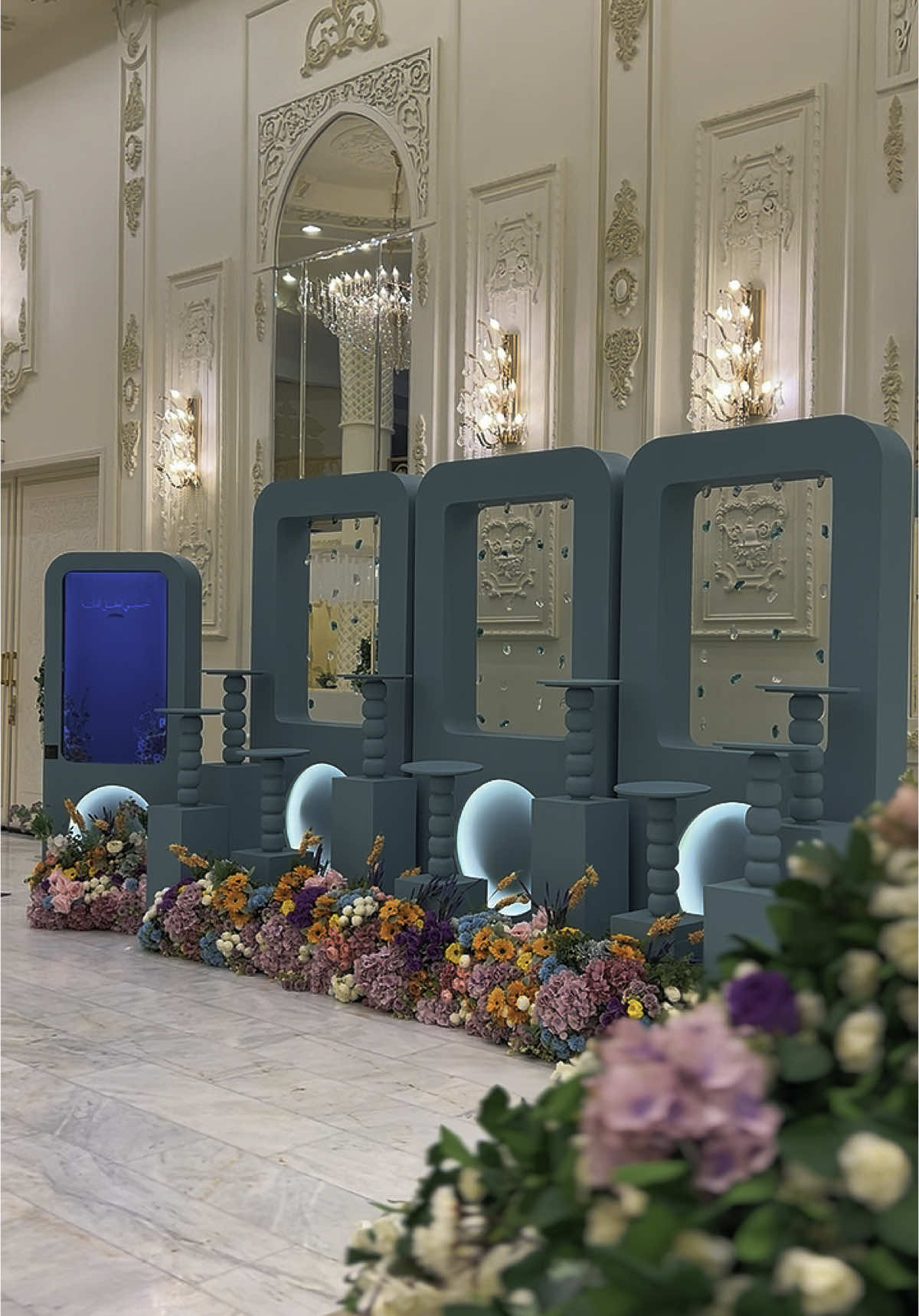 قصر السفير🤍#كوش_افراح #تنسيق_قاعات #قاعات_مكه #مداخل_استقبال #كورنر_عطور #كورنر_قهوه 