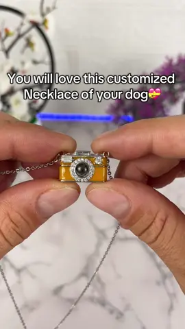 If you love your pet this necklace is for you 💗 #PetsOfTikTok #doglover #personalizedgifts #projectionnecklace #petlover  This personalized necklace with the picture of your pet is the best gift for remember him forever🥰