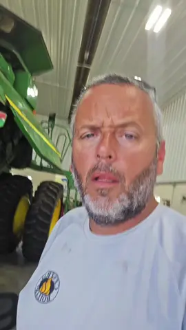 #farmtok #straightforwardfarming #ftfb #dogsoftiktok #farming 