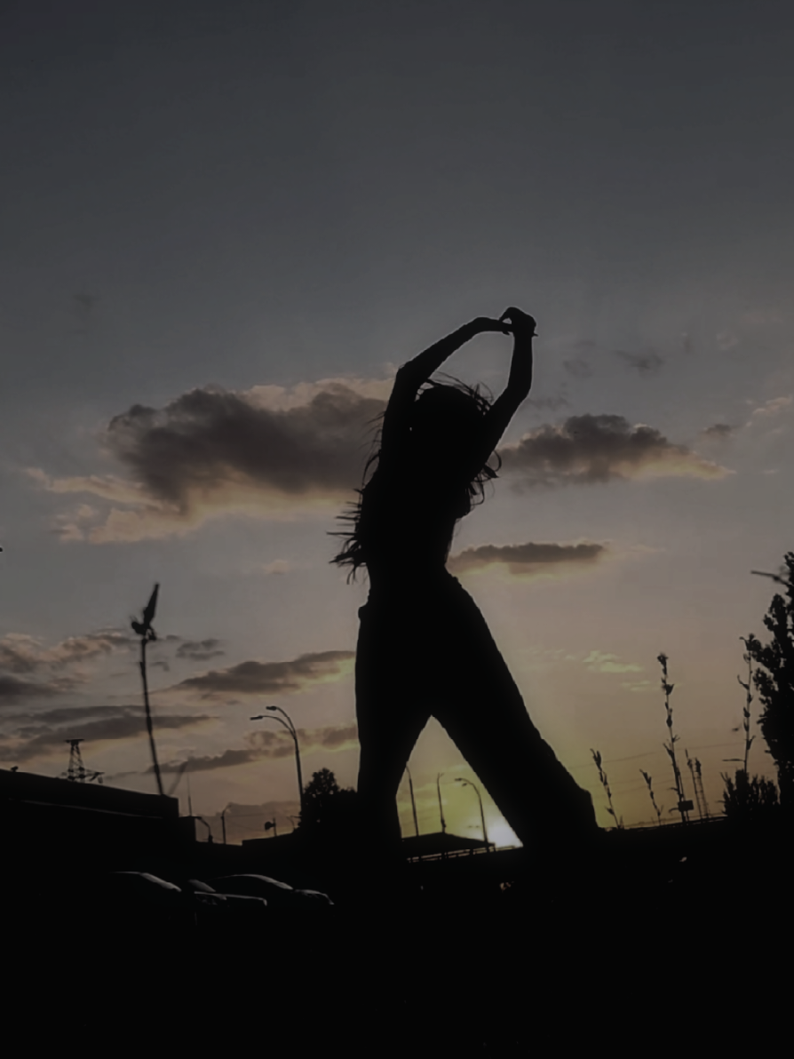 #takeitslow #takeit #dance #shadow #dark 