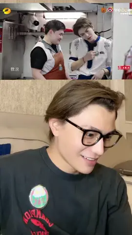 หัวเราะหนักมาก🤣🤣🤭🤭รีแอคร้านอาหารจีน🔔🐟💗💚#ติงอวี่ซีอวี๋ซูซิน🔔🐟 #dingyuxi丁禹兮 #yushuxin_虞书欣 #เพลงรักใต้แสงจันทร์ #ดารารักนิรันดร์ 