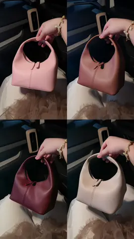 Mê form e này quá #tuixach #cocotaya #tuicamtay #viral #ngohongdiary 