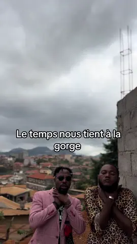 Le temps nous tient à la gorge #viraltiktok #camerountiktok🇨🇲 #comedi #humour #challenge #pourtoi 