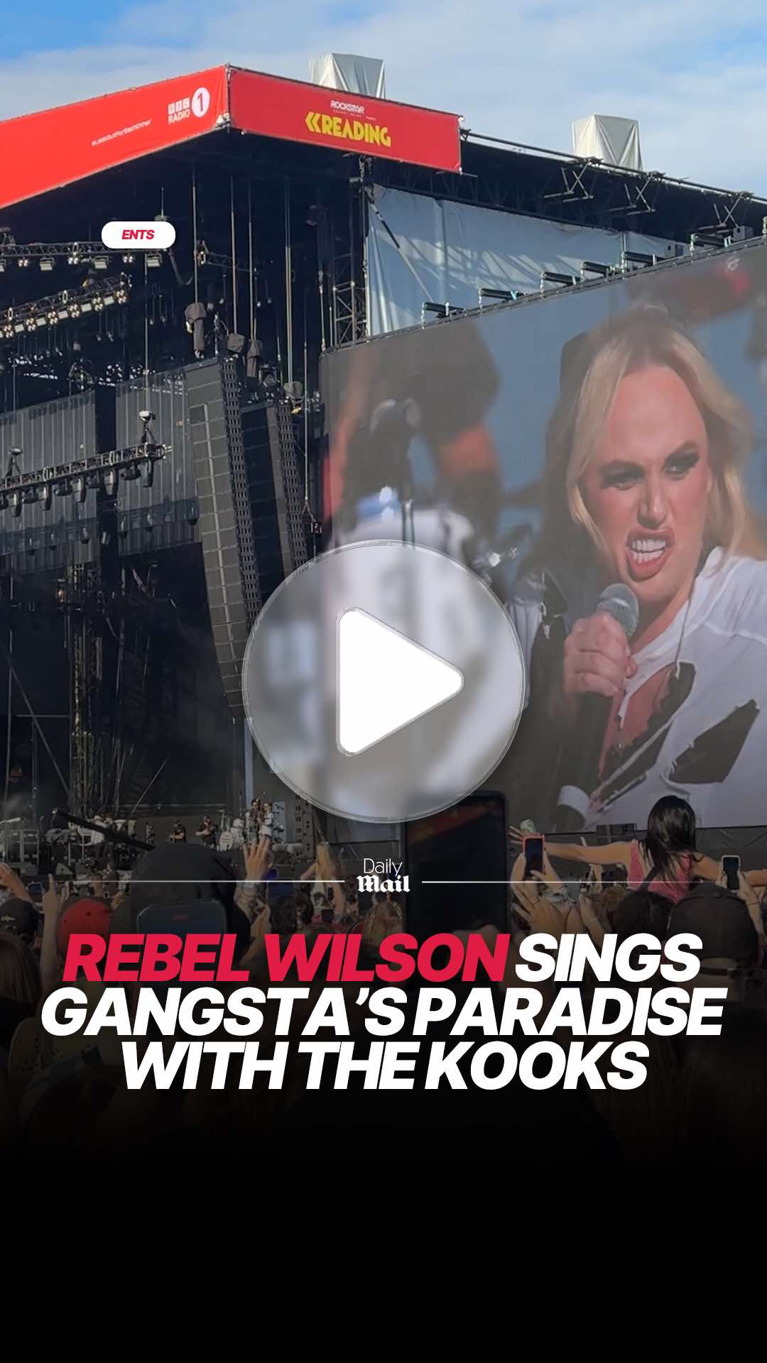 We’re not sure why this happened but we love it. The Kooks brought out Hollywood actress Rebel Wilson during their set at Reading Festival, and the crowd loved it  #thekooks #rebelwilson #readingfestival #readingandleedsfestival 