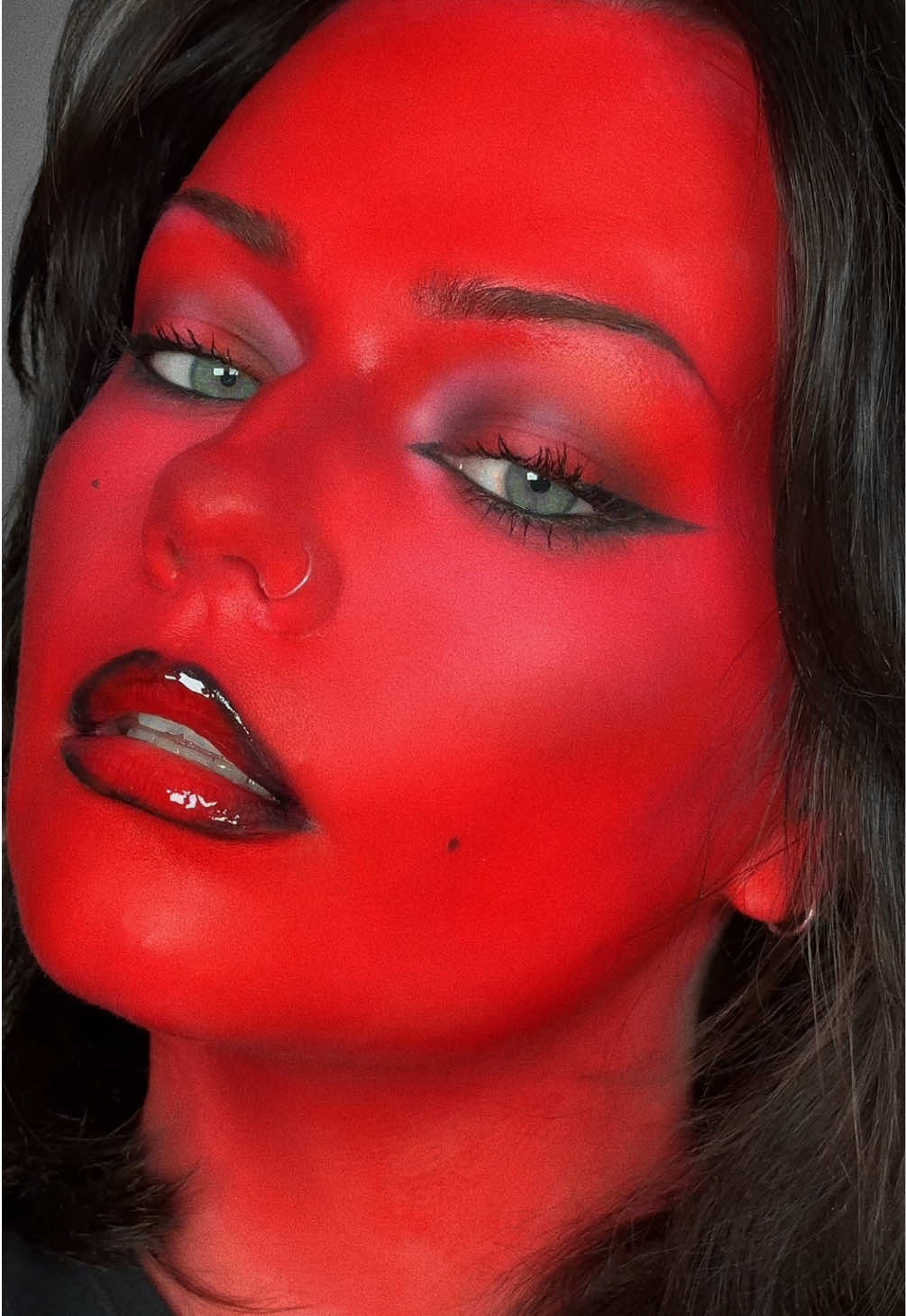 Finding my unnatural natural skin colour next up red 💋♥️👹 ib: Tyra.mua 