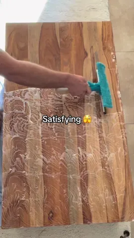 Always clean your table after eating on it 🫣 #percer #following #follovers #CleanTok #cleaningtiktok 