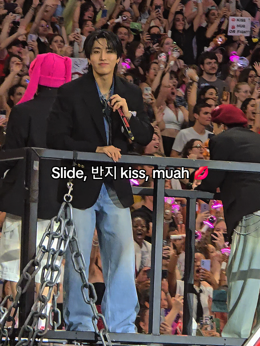 fav piosenka z albumu KARMA? #straykids #skz #straykidsstay #kpop #hanjisung  @Stray Kids 