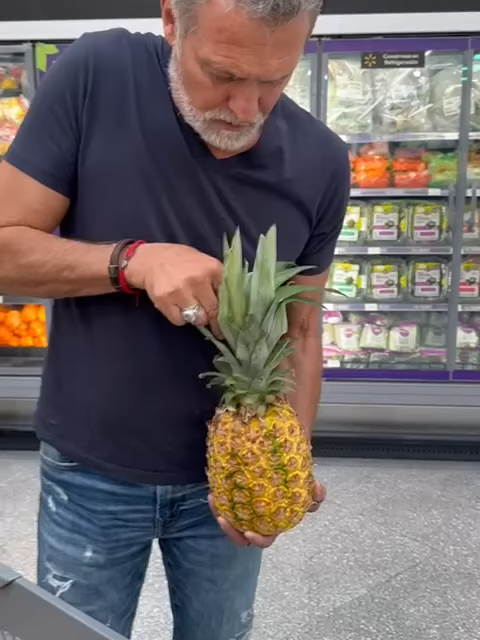 Cómo saber si un piña esta para comer? #cocina #tips #juansoler