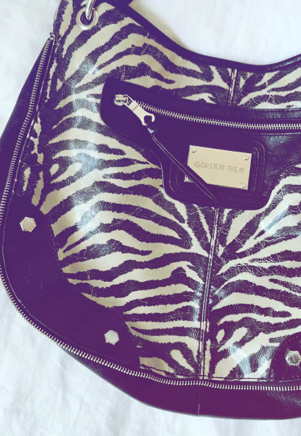 Purses launching later today !! Depop- kinsley2k 🙈 #y#y2kv#vintaget#thriftd#depopv#vintagefashion