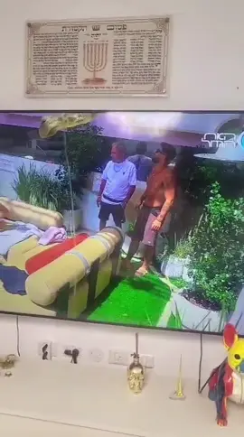 תודה לדיירים האוהבים שלי באח הגדול בקרוב אני מגיע לעשות לכם שמח🤫