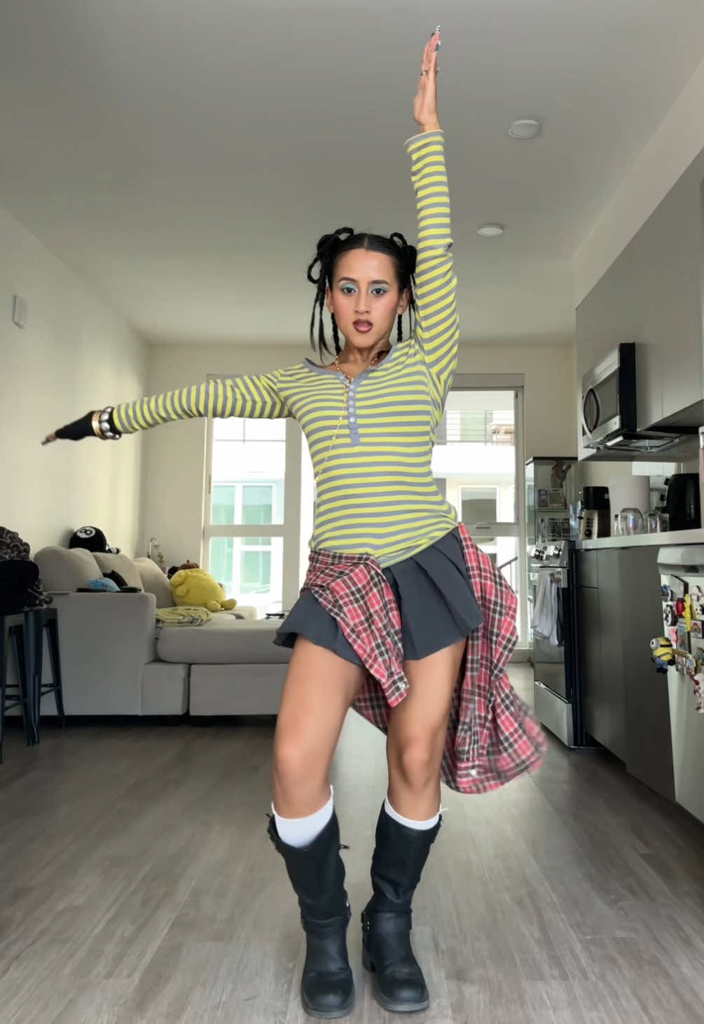 Comment a dance I need to try 💋 dc @kayliiixo 