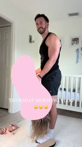 Trying to balance it all these days🫶🏻🤍 #realisticmomlife #xyzbca #viral #morningroutine #momof2 