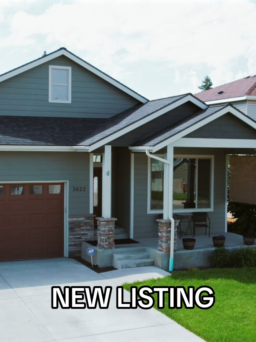 Come check out this new listing video in the coveted South Hill Spokane! Beautifully maintained and only a few years old! (Built in 2020) View Home Here 🏡  - https://tinyurl.com/493cu34e #newlisting #homeforsale  #realestate #spokanewashington #fyp 