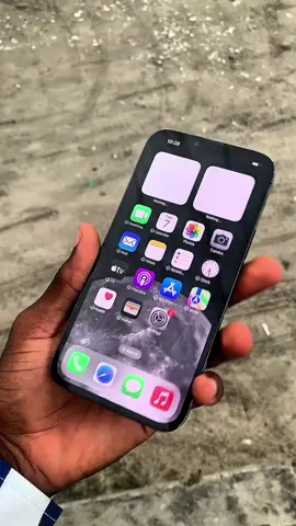 Sweet Deals Like This Availabile at SHOPSIGMA. Send us a dm To Join This Deals! 🔥. #buyphone #newphone #swapdeals #gadgetvendorinlagos #iphone17 