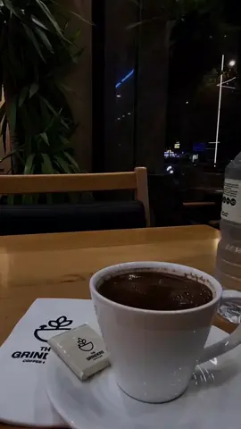 #your_coffee  وتفاصيل هادئة، كأنها حديث صامت مع الروح . #مساء_الخير