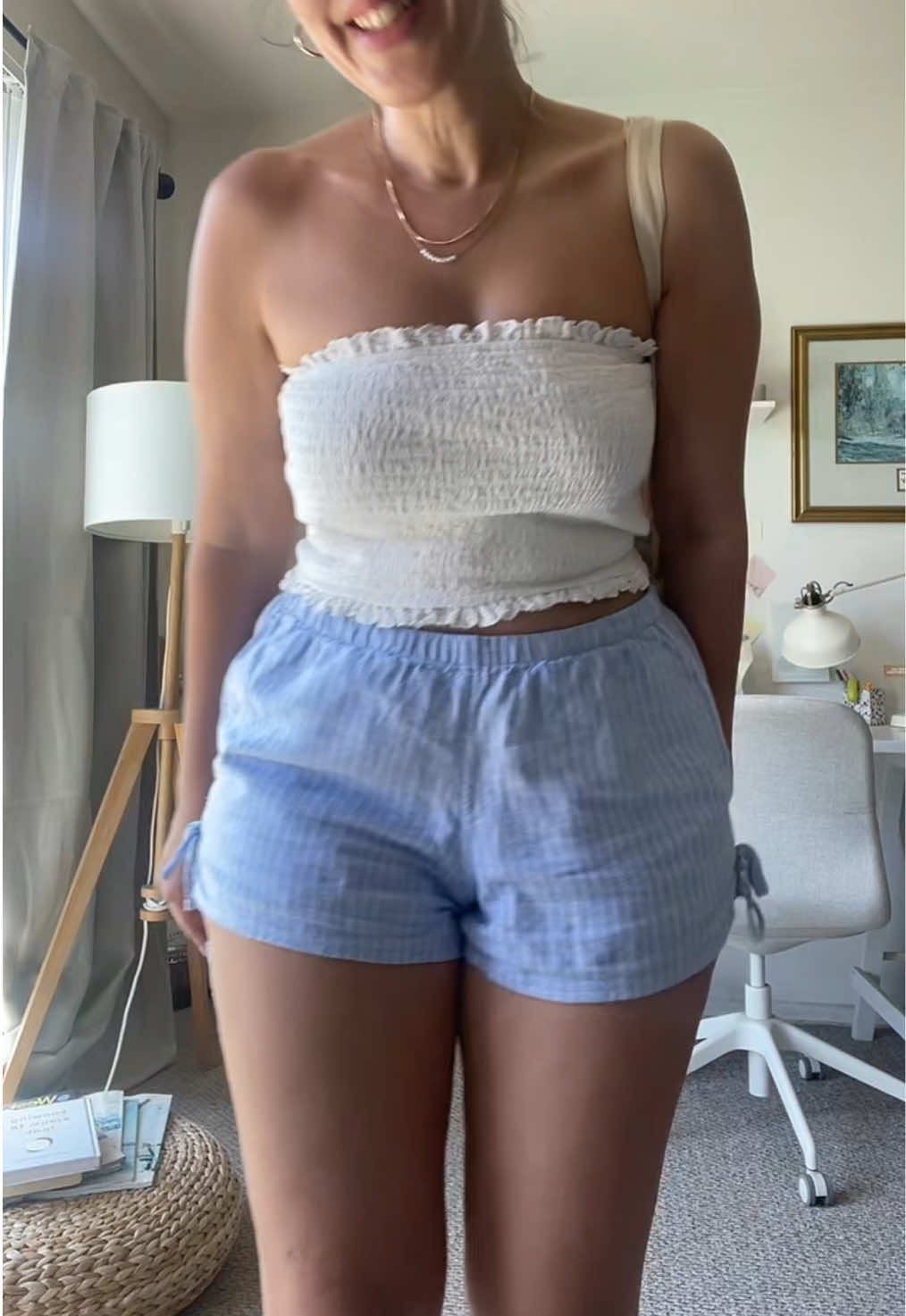 Ootd  #ootdfashion #fridayoutfit #summeroutfits #superhotday #shortsoutfits 