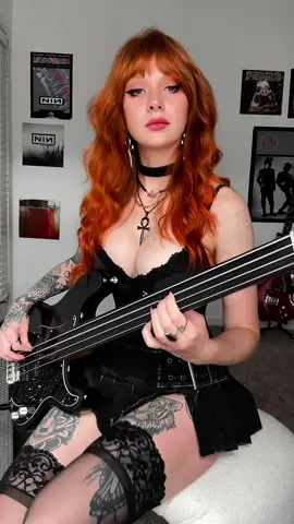 Finally playin some Bauhaus on the fretless! Song is kick in the eye 🦇 #fretlessbass #bassplayer #basscover #goth #gothmusic  
